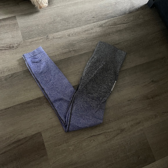 7 Pairs of Gymshark Leggings - Picture 6 of 7